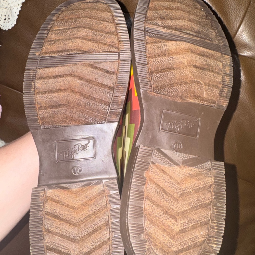 Chevron Pattern Rain Boots - Multicolor - image 7